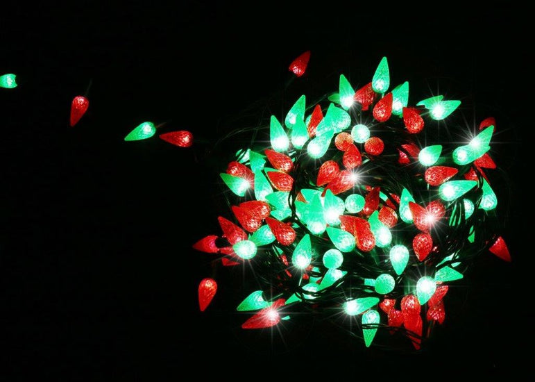 Pinecone Lights 200
