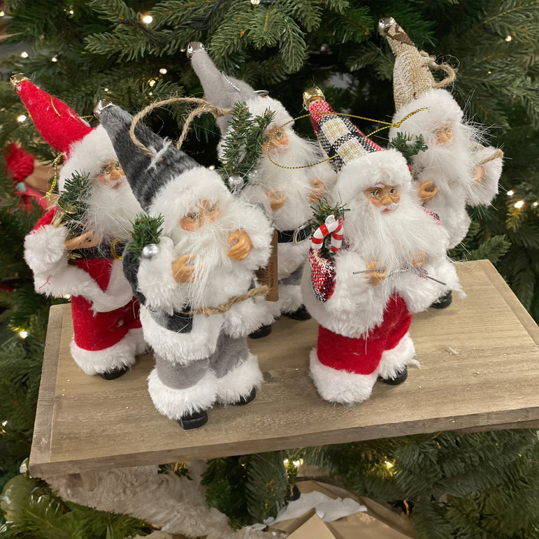 Santa Village Figurines Deluxe