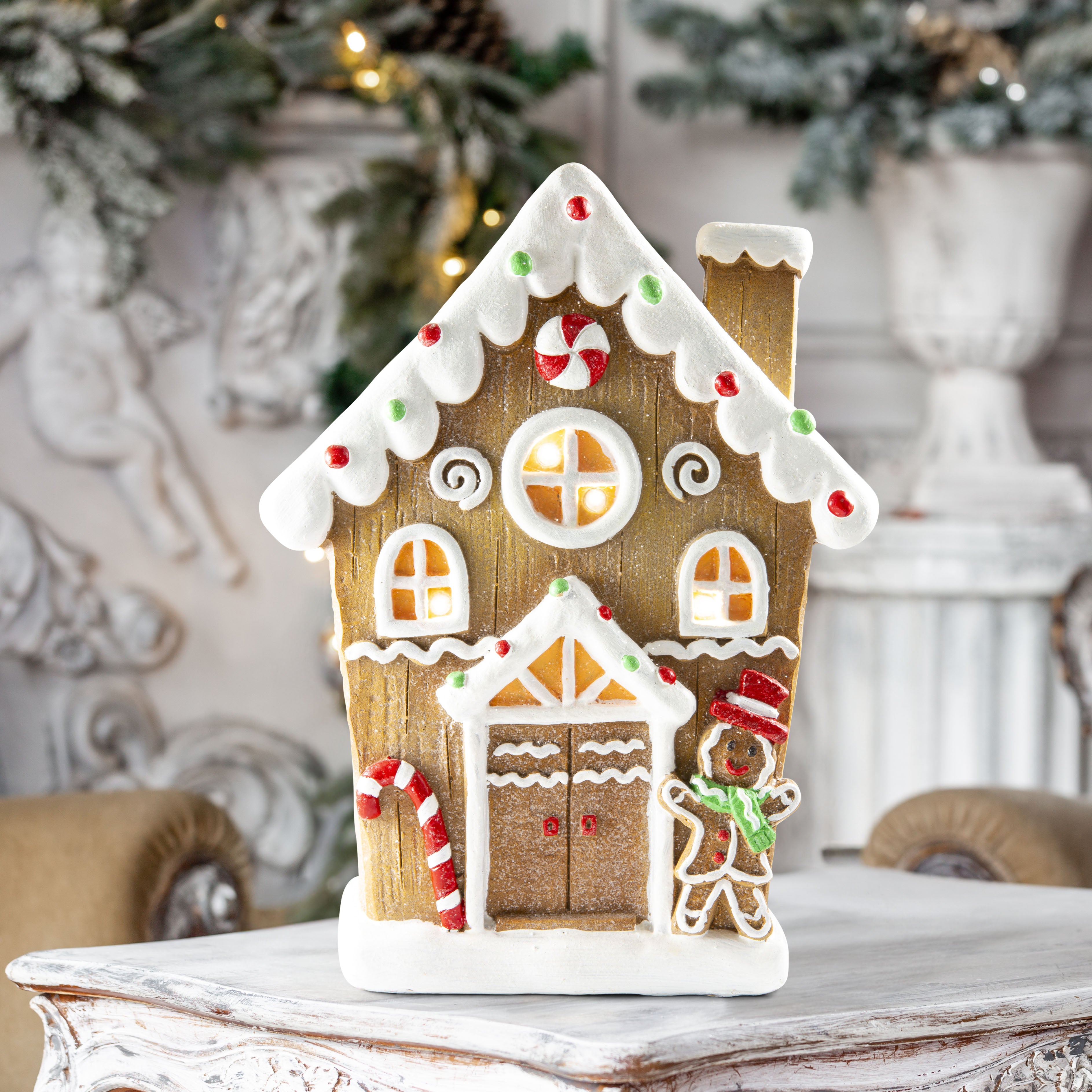 LED Iced Gingerbread House 4 Asst BO