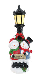 Light Up Street Lamp Two Figure Scene 36cm Asst