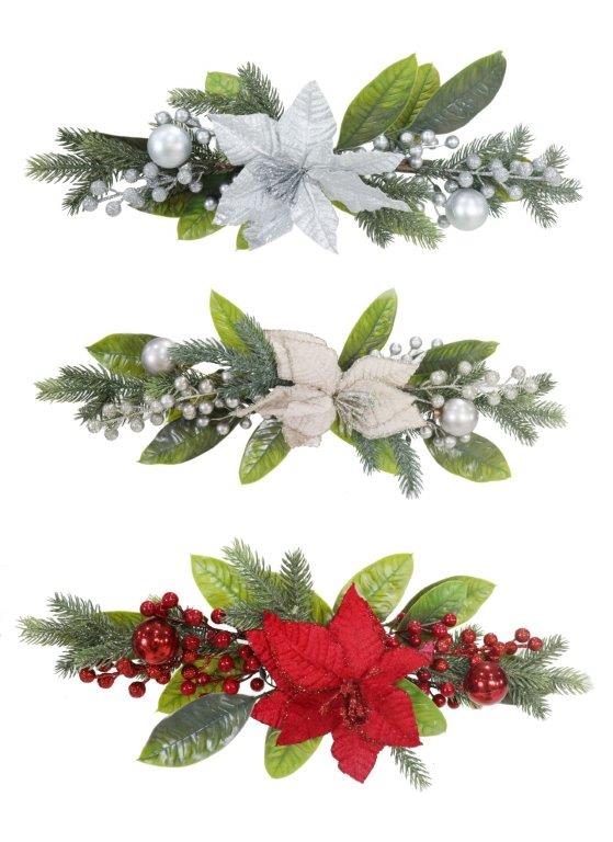 Poinsettia Berry Table Deco