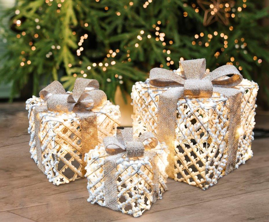 3 Piece LED String Present