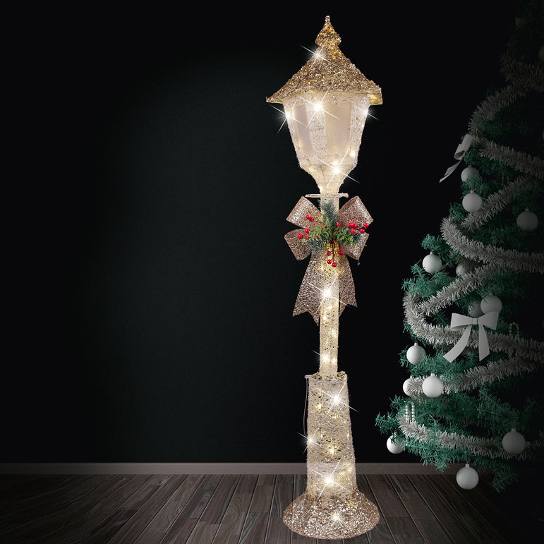 Gold Thread Street Lamp