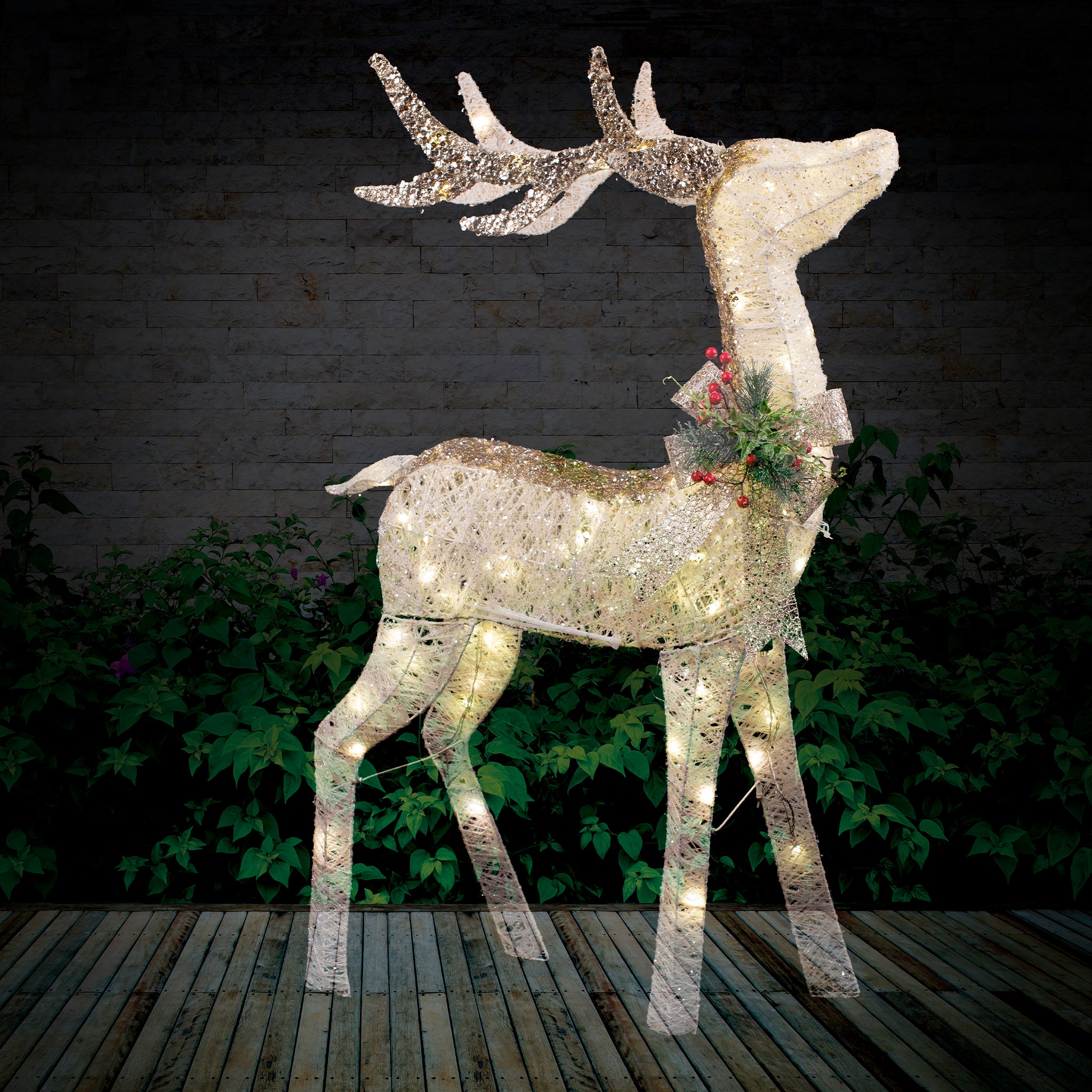 Gold Thread Reindeer with Glitter
